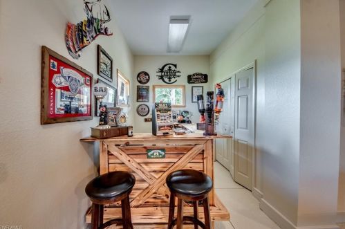 2159 Macadamia Ln, Saint James City FL  33956-2034 exterior