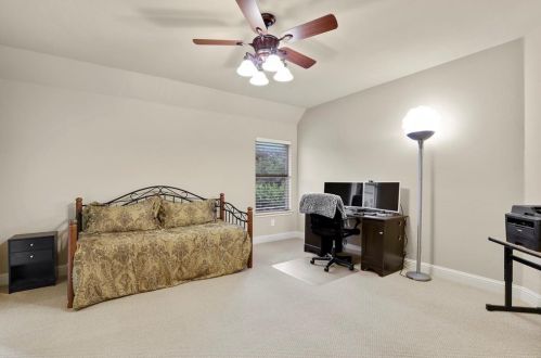 2209 Roadrunner Dr, Lewisville TX  75022-7885 exterior