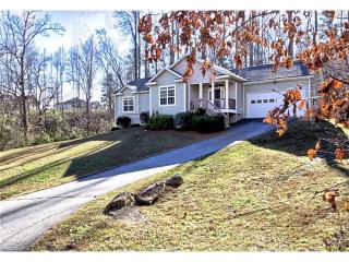 18 Mccredie Ct, Hendersonville, NC 28792-9318