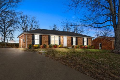 315 Carter Rd, Clarksville, TN 37042-5404