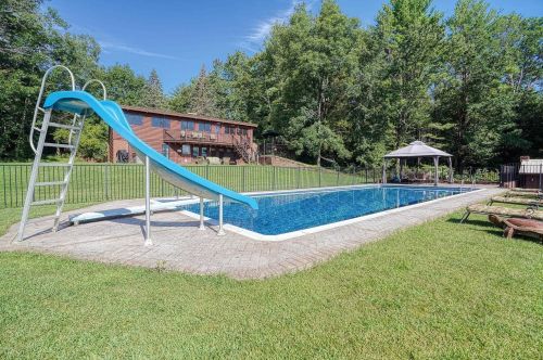 16 Sweet Miller Ln, Rindge NH 03461-5739 exterior