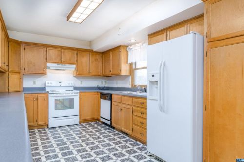 425 Westwood Rd, Stanardsville VA  22973-3063 exterior