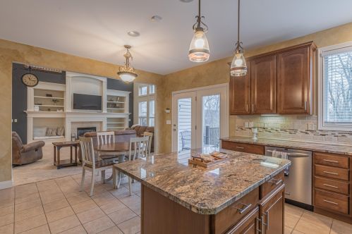 9894 Burleigh Ln, Hamilton KY  41091-8735 exterior