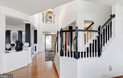 515 Florence Fields Ln, New Castle DE  19720-8752 exterior