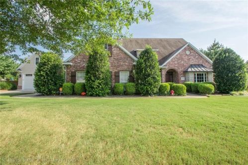 6771 Freedom Pl, Springdale AR  72762-9328 exterior