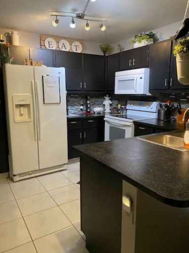 4120 Palm Bay Cir, West Palm Beach, FL 33406-4094