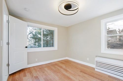 26 Park Pl, Rye Brook NY  10573-3527 exterior