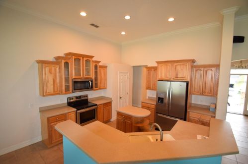 6462 Hickory View Dr, Lakeland FL  33813-0805 exterior