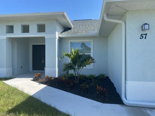 2705 8th St, Lehigh Acres, FL 33976-3118
