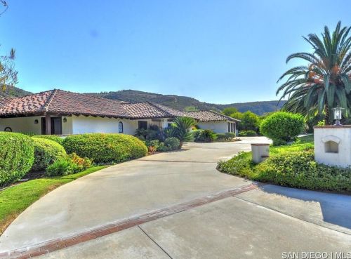 29440 Vista Valley Dr, Vista, CA 92084-2210