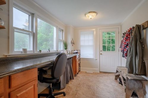 48 Riverside Rd, Sandy Hook CT  06482-1213 exterior