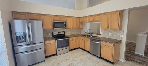 530 Pleasant Grove Dr, Casselberry, FL 32708-6153