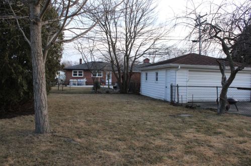 1821 21st St, Kenosha, WI 53140-1872