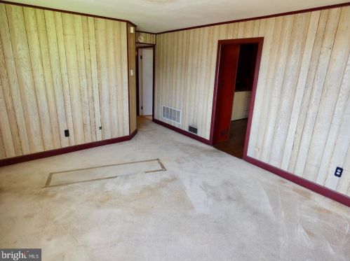 2219 Henlopen Ave, Wilmington DE  19804-3621 exterior