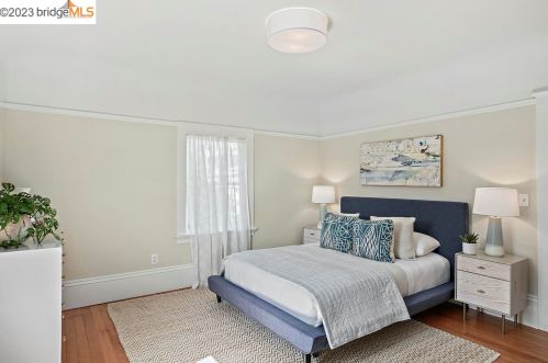 651 Alcatraz Ave, Oakland CA  94609-1005 exterior