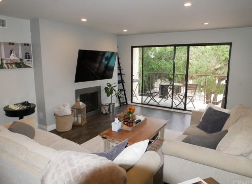 321 Stocker St, Glendale, CA 91202-2407