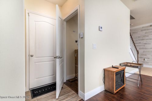 3220 Constellation Dr, Melbourne FL 32940-2365 exterior