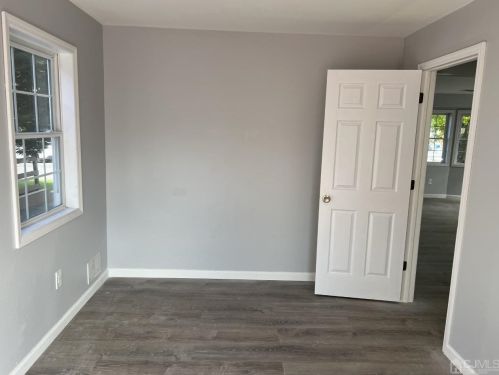 25 Livingston Ave, Avenel NJ  07001-1441 exterior