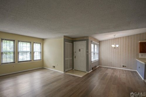 148 Wycoff Way, East Brunswick NJ  08816-5639 exterior