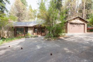 4889 Cedar Dr, Snowline Camp, CA 95709-9640