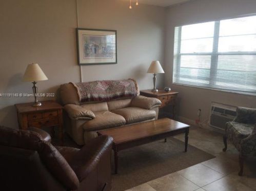 287 Northampton, West Palm Beach, FL 33417