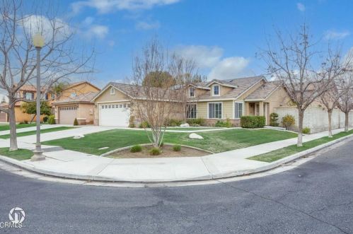 12200 Fairburn Way, Bakersfield, CA 93312-5805