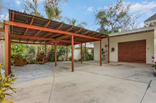 770 Logan Blvd, Naples, FL 34119-1423
