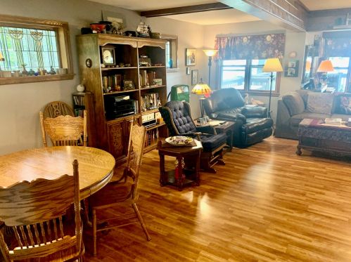 5375 Quaas Dr, West Bend WI  53095-8719 exterior