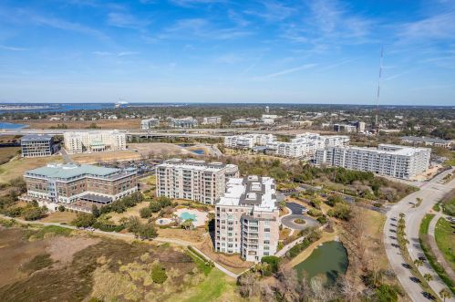 161 Plaza Ct, Mount Pleasant SC  29464-6301 exterior