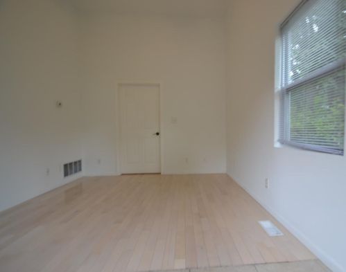 357 Greenwich St, Valpo IN  46383-6529 exterior