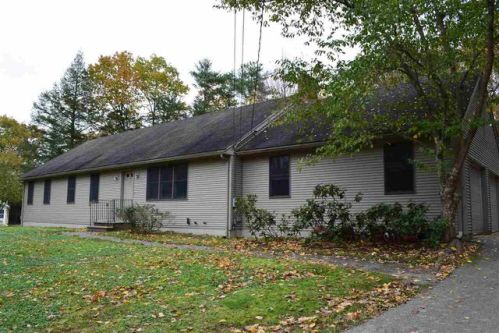 34 North Rd, Kingston, NH 03848-3027