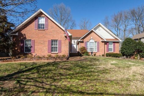 627 Mer Rouge Dr, Nolensville TN  37135-8421 exterior