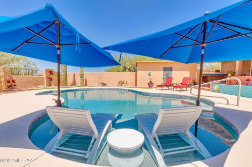 3721 Tres Lomas Dr, Tucson AZ 85749-9418 exterior