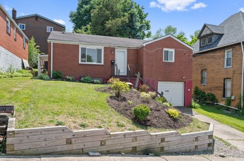 2230 Delaware St, Pittsburgh, PA 15218