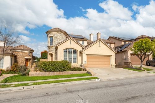461 Valley Crossing Rd, Brea, CA 92823-1056