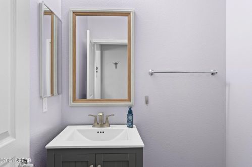 1632 Chianti Ln, Santa Maria CA  93458-6325 exterior