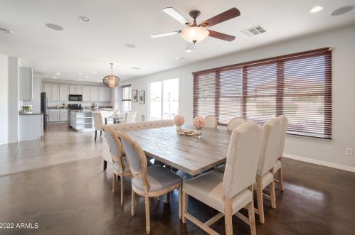 2204 Bowker St, Phoenix AZ  85040-3424 exterior