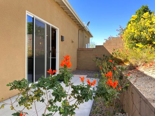 13938 Avenida Ln Vis, Desert Hot Springs CA  92240-6509 exterior