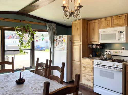 15 Cedar St, Columbia NH  03576-3106 exterior