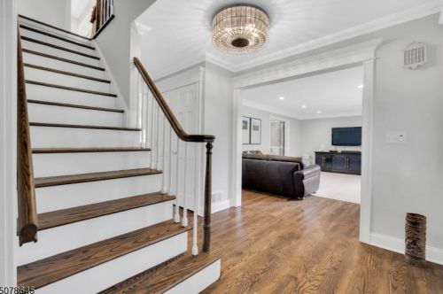 4 Fawn Ln, Martinsville NJ  08836-2368 exterior