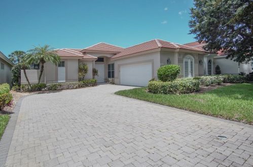 5065 Kensington High St, Naples, FL 34105-5647