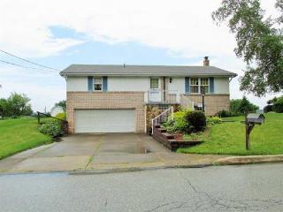 755 Jeffrey St, Greensburg, PA 15601-4481