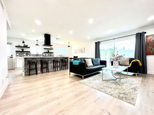 12252 Anzio St, Garden Grove CA  92840-4605 exterior