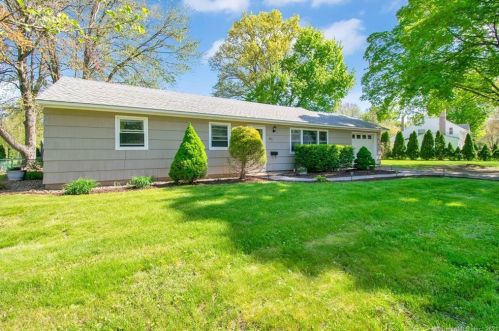 41 Talcott Rd, Glastonbury CT  06033-2918 exterior