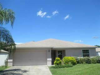 106 Winston Manor Cir, Seffner FL  33584-4180 exterior