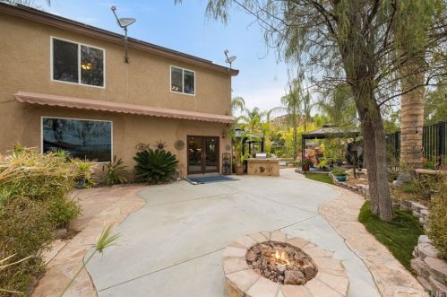 28030 Gibraltar Ln, Santa Clarita CA  91384-4548 exterior
