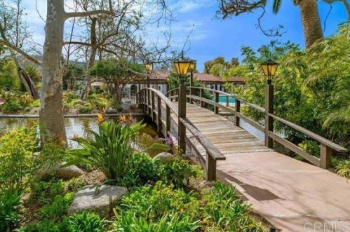 5232 Don Valdez Dr, Carlsbad CA  92010-3953 exterior