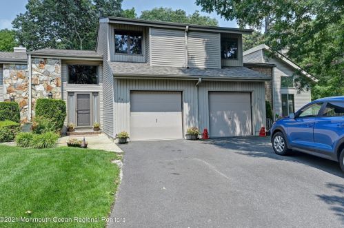 35 White Swan Way, Bricktown, NJ 08723-6286