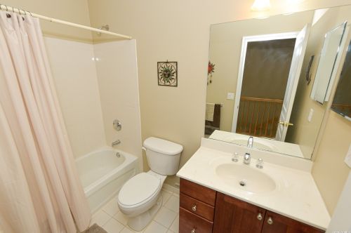 50 Pinehurst Dr, Mount Sinai NY  11766-3421 exterior