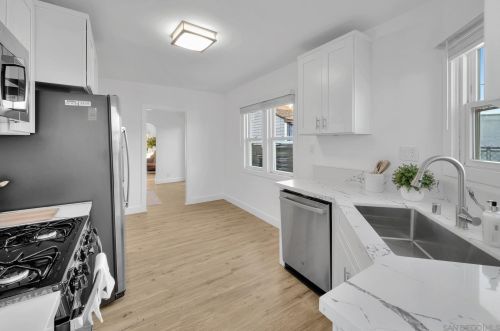 28 5 St, National City CA  91950-2357 exterior